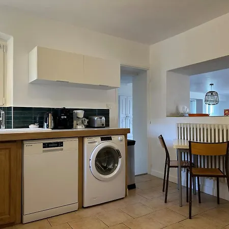 La Maison De La Tour